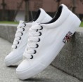 Zapatillas hombres clásicas y cómodas